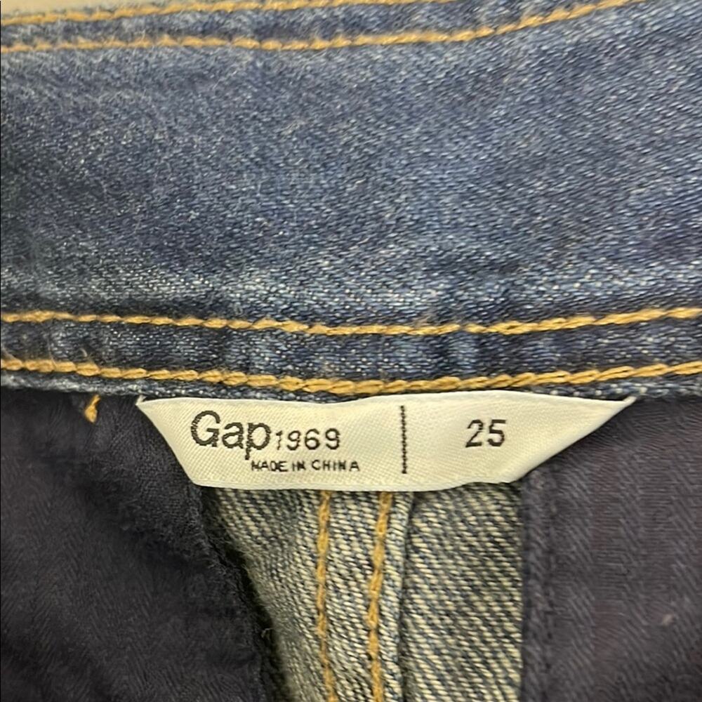 GAP Blue Mini Skirt Trendy and Versatile. size 2 - Picture 3 of 3